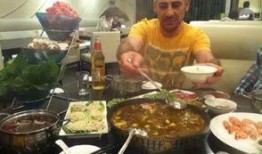 外国人吃辣条爆料网视频