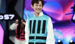 何炅爆料娱乐圈,揭秘明星背后的故事与真相